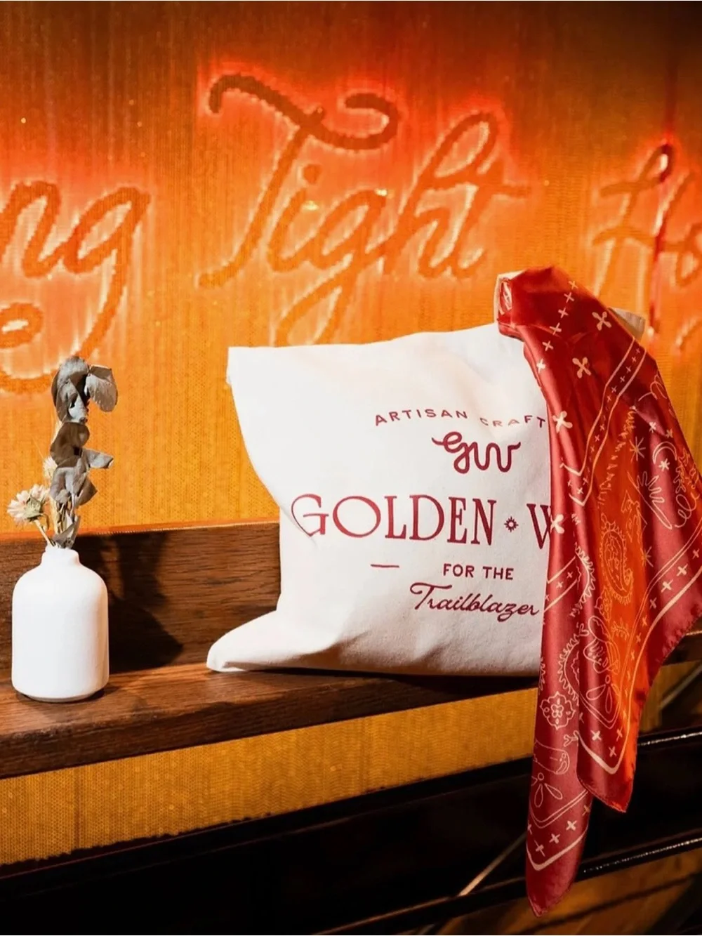 Lainey Wilson’s Golden West Scarf